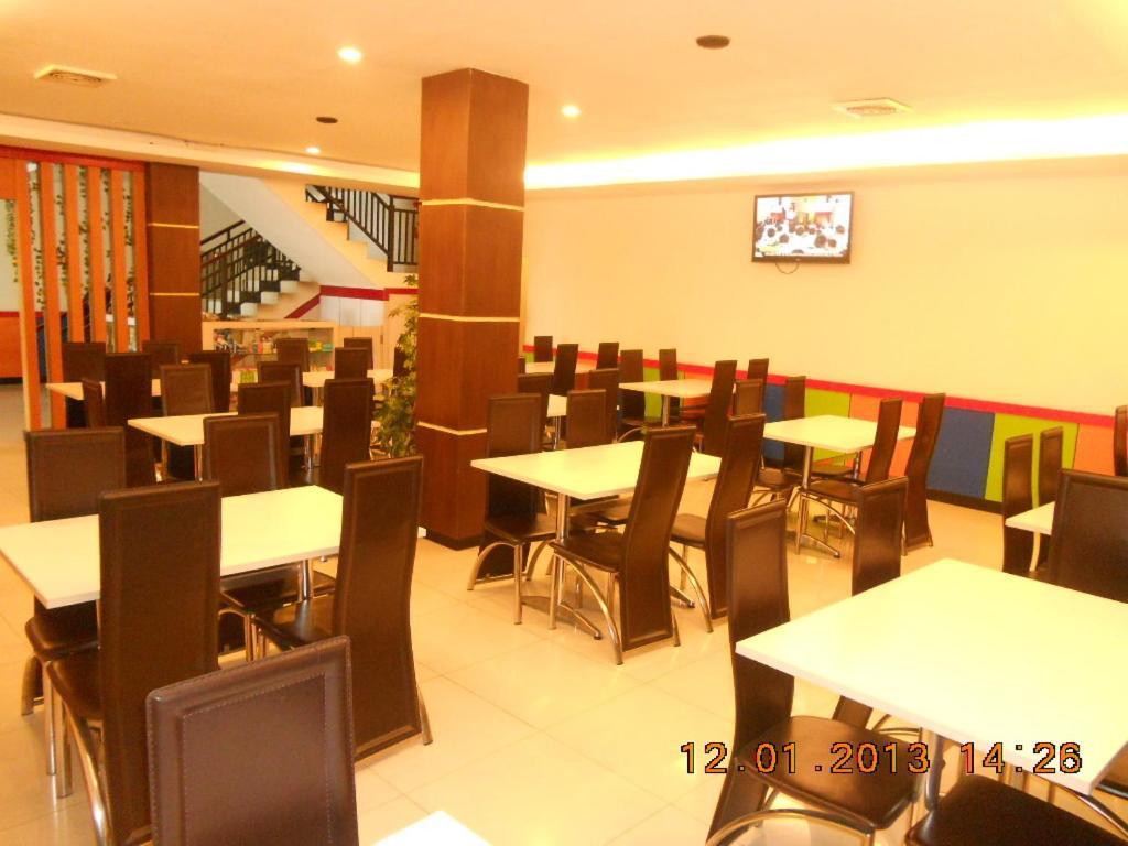 Parma Panam Hotel Pekanbaru Exterior foto