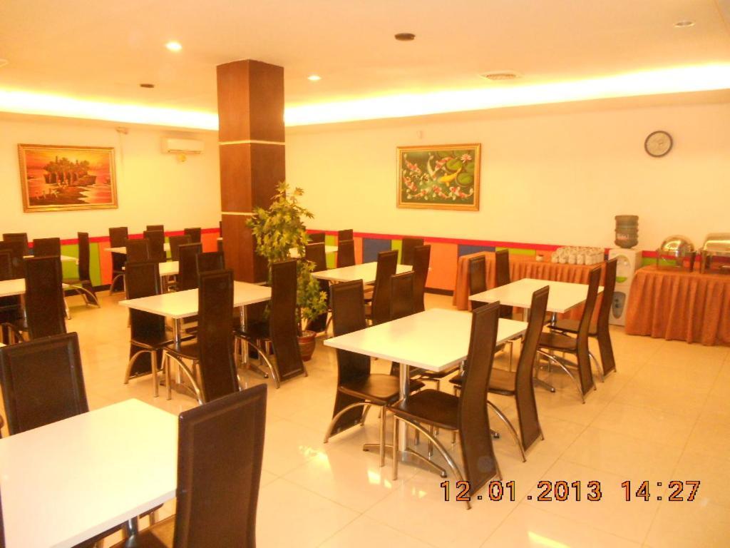 Parma Panam Hotel Pekanbaru Exterior foto